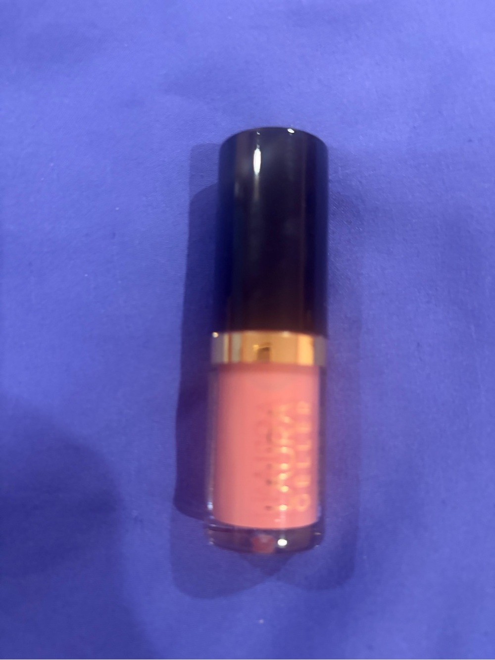 Laura Geller Treat-N-Go Tinted Lip Oil in White Packaging in box Victory Lap - Picture 3 of 5
